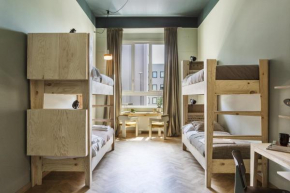 Yellow Hostel - Free Breakfast - The best service in Katowice - Free Parking